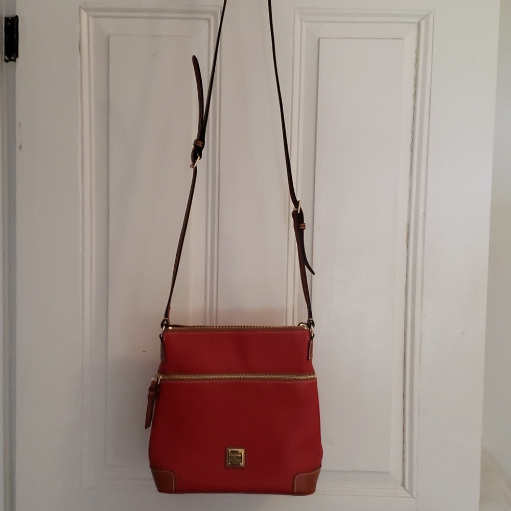 EUC D&B crossbody pebble leatherwith adj  strap